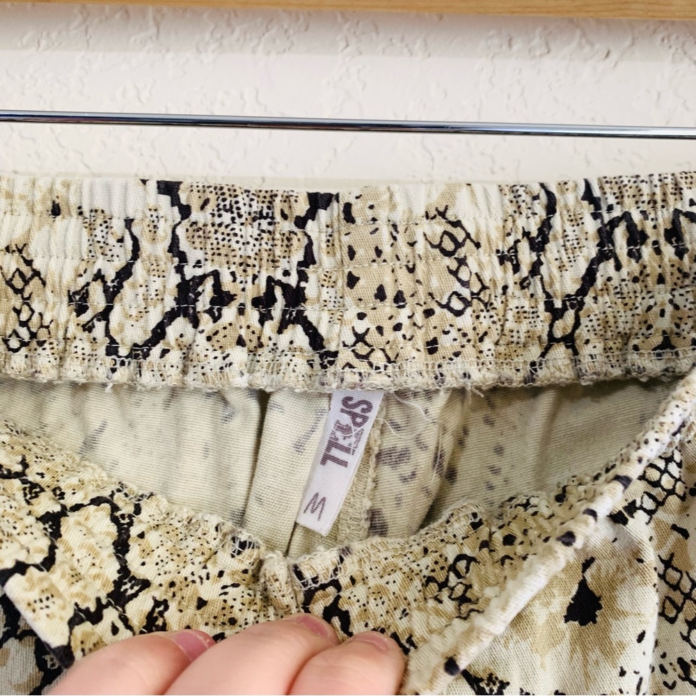 SPELL // Aloha Python Jets - Picture 9 of 11